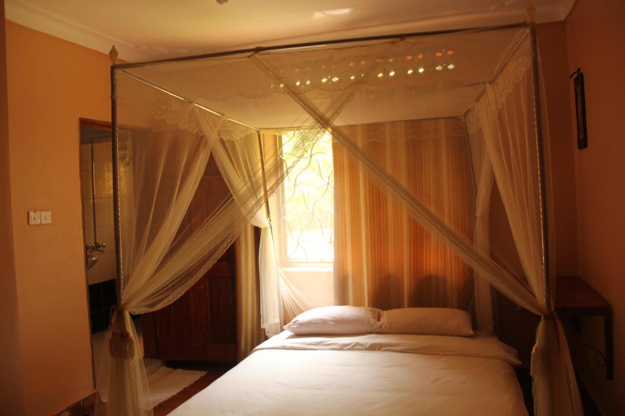 Masindi Saltek Forest Cottages מראה חיצוני תמונה
